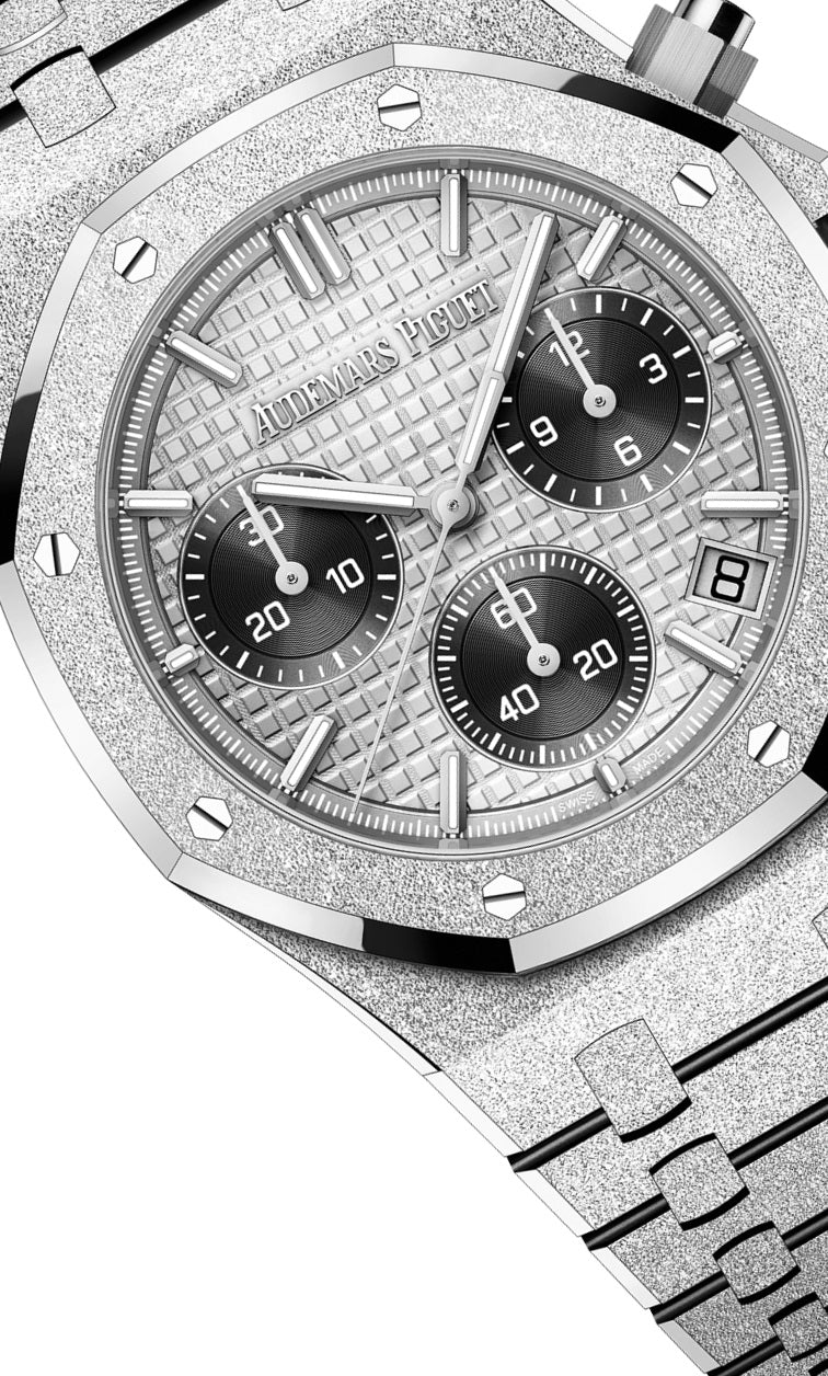 Audemars Piguet Royal Oak SELFWINDING CHRONOGRAPH Ref# 26240BC.GG.1324BC.01