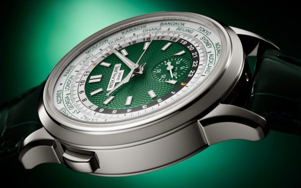 Patek Philippe Complication World-Time flyback Chronograph, Platinum, 39,5mm, Ref# 5930P-001