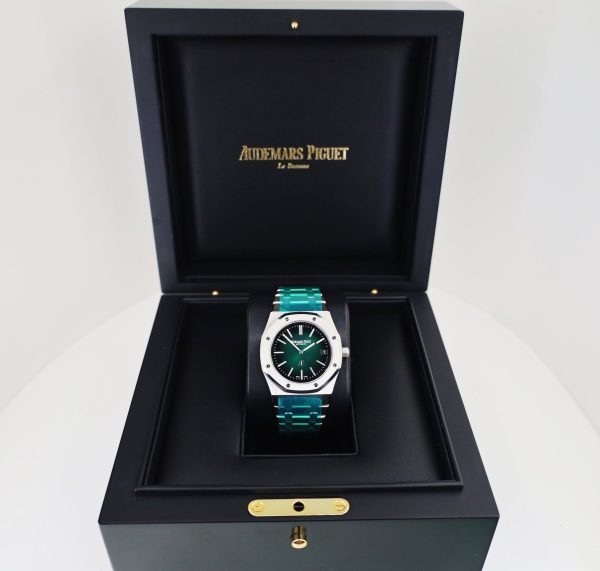 Audemars Piguet Royal Oak Jumbo Extra-Thin Platinum 39mm Green 16202PT.OO.1240PT.01