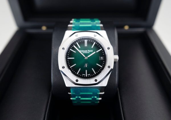 Audemars Piguet Royal Oak Jumbo Extra-Thin Platinum 39mm Green 16202PT.OO.1240PT.01