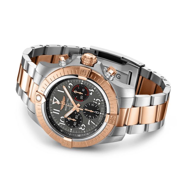 Breitling Avenger B01 CHRONOGRAPH Ref# UB01821A1B1U1